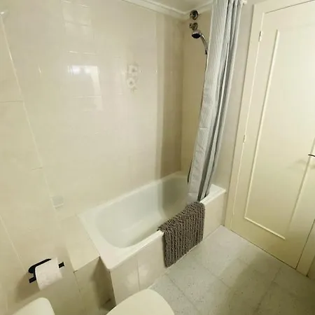 Lovely Ground Floor 5 Min From The