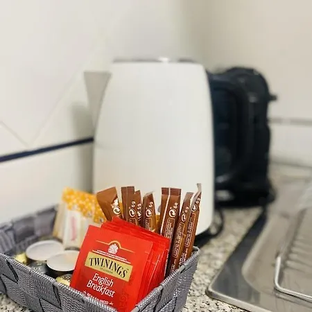 Lovely Ground Floor 5 Min From The Apartamento *