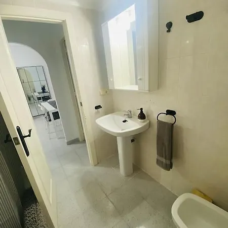 Apartamento Lovely Ground Floor 5 Min From The