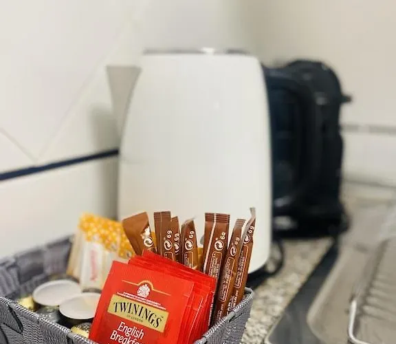 Lovely Ground Floor 5 Min From The Apartment *