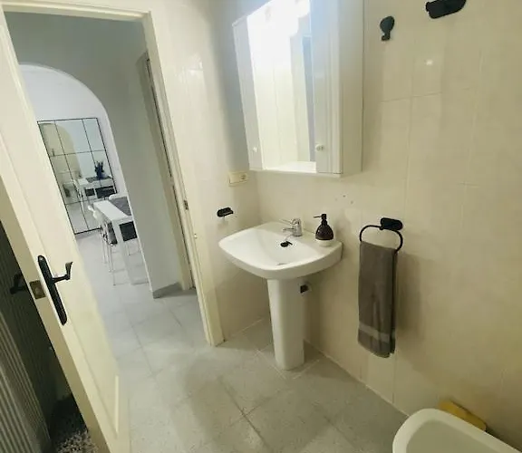 Apartment Lovely Ground Floor 5 Min From The